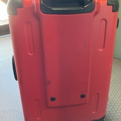 スーツケース　赤の画像
