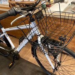 【前後タイヤ新品！】 LEDダイナモ　7段変速　700×28cシティクロス　ホワイトの画像