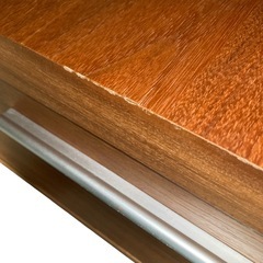 【ジ1201-01】引き出しも付いて収納たっぷり‼️木製ローテーブル センターテーブル やや傷ありの画像