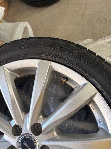 【アルミホイール、スタッドレス4本セット】 TORRUN（トルラン） ＋ BRIDGESTONE ICEPARTNER タイヤサイズ：