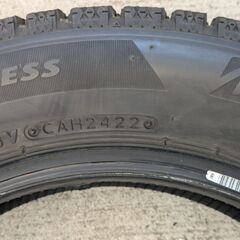 工賃込み　２０２２年ブリヂストン冬タイヤ　１５５／６５Ｒ１４　４本セットの画像
