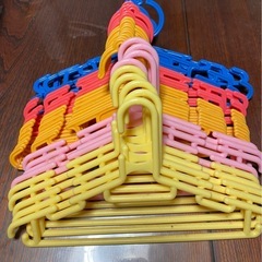 こども用ハンガーの画像