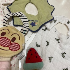 スタイ　ベビー服の画像