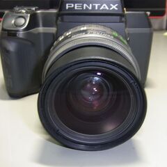 075　PENTAX SF-7 一眼レフカメラ、オートフォーカス機能搭載、28-80mmレンズ付き。の画像