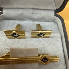 Christian Dior ネクタイピンとカフスセットの画像