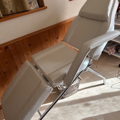 エステベッド　５年程使用の画像