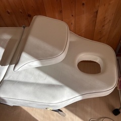 エステベッド　５年程使用の画像