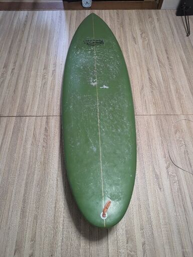 サーフボードフイン付き