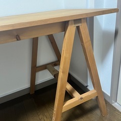 テーブル　170㎝×57㎝　天板と足が外れますの画像