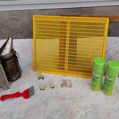 西洋蜜蜂養蜂器具　一式の画像