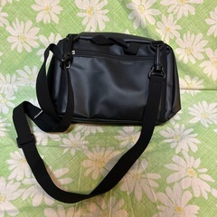 ショルダーバッグの画像