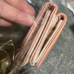 ロムアンド　財布の画像