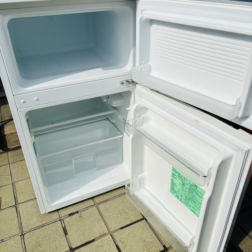 直接引き取り大歓迎‼︎大阪府下又は近郊は配送設置込み? HERBRelax 90L 冷凍冷蔵庫 YRZ-C09B1◇2016年製/YM