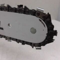 🌲【年末まで休まず営業！】入荷!makita 充電式チェンソー 250㎜セット【アールワンは電動工具高価買取!!地域最大級！】の画像