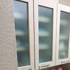食器棚の画像