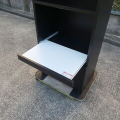 ニトリ  キッチンボード　食器棚の画像