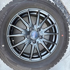 【美品】✨ダンロップ製 16インチ　スタッドレスタイヤの画像