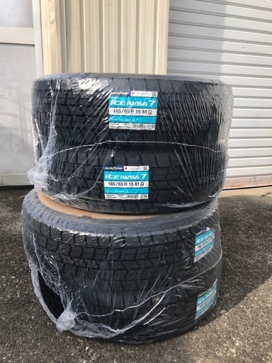 【新品】スタッドレスタイヤ4本セットグッドイヤー(GOODYEAR) 165/65R15 81Q