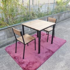 ベガコーポレーション  ダイニング3点セット  サイズ（約）テーブル　幅75×奥行75×高さ76㎝の画像