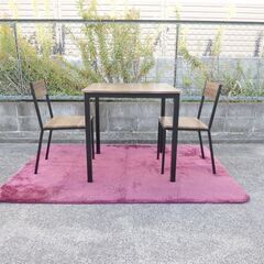 ベガコーポレーション  ダイニング3点セット  サイズ（約）テーブル　幅75×奥行75×高さ76㎝の画像