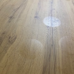 ダイニングテーブルの画像