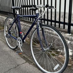 ＜整備済・美品車＞WEEKENDBIKES（ウィークエンドバイクス） クロスバイク シマノ7段変速 ネイビーの画像