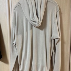定価￥2,990- 新品！UNIQLO ベージュ パーカー L 男女兼用 GUの画像