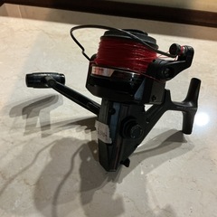 投げ釣り専用🎣スピニングリールSHIMANOシマノTITANOSチタノスAERO5000エアロ赤•黒の画像