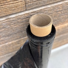 黒いビニールロールの画像