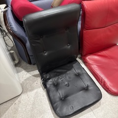 座椅子　レザー　ブラック