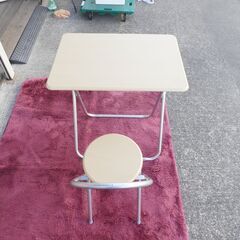 折りたたみテーブル  折りたたみチェア  2点セットの画像