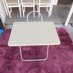 折りたたみテーブル  折りたたみチェア  2点セットの画像