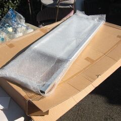 未使用　アルミ枠の自立看板の画像