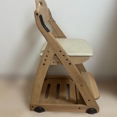 学習椅子の画像