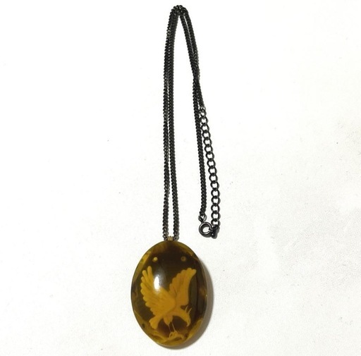 べっ甲　鼈甲　本鼈甲　ネックレス　裏彫　ブローチ　ペンダント　鳥　鷲　琥珀