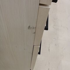 リユースのサカイ栃木店★ジモティ割あり★  レンジ台 ホワイトベージュ W120.5×D45×H89 クリーニング済み TC11793の画像