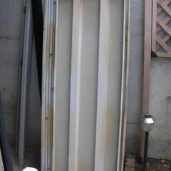 ヨドコウの中型物置　中古の画像