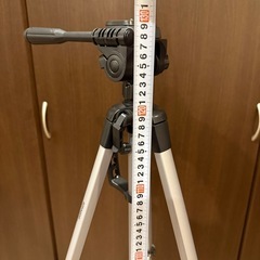 Amazonベーシック軽量三脚　カメラ用の画像