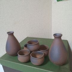 未使用　たち吉　酒器　盃5客　徳利2客計7客　深みのある土器みたいな酒器の画像