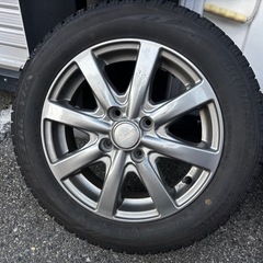 ブリヂストン　スタッドレスタイヤ　4本　の画像