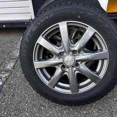 ブリヂストン　スタッドレスタイヤ　4本　の画像