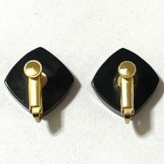 天然石　オニキス　イヤリング ひし形　菱形　スクエア　四角 ブラック　黒　ゴールドの画像