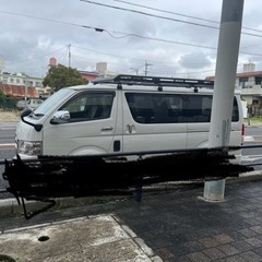 ハイエース　ルーフキャリア　TRDの画像