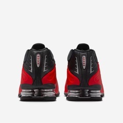 ナイキ ショックス R4 ユニバーシティxレッド/ブラック/メタリックシルバー　 新品未使用の画像