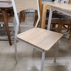 J1862　【リユースのサカイ柏店】　ダイニングテーブルセット　椅子2脚付　ライトブラウン　クリーニング済みの画像