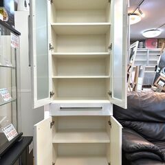 ♪PAMOUNA 清潔感溢れる すりガラスのカップボード♪の画像