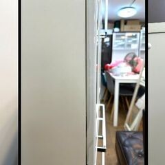 ♪PAMOUNA 清潔感溢れる すりガラスのカップボード♪の画像