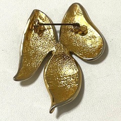 ヴィンテージ　アンティーク　ブローチ 花　フラワー　葉っぱ　リーフ 金　ゴールド　緑　グリーン ラインストーンの画像