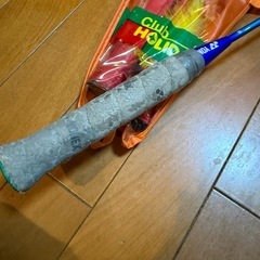 初心者用ヨネックスラケット　遊び道具の画像