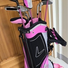 Callaway ジュニア ゴルフクラブセット ピンク　追加クラブとボール付きの画像